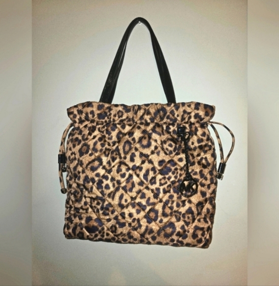 LIKE NEW Michsel kors quilted leopard print puffer bag